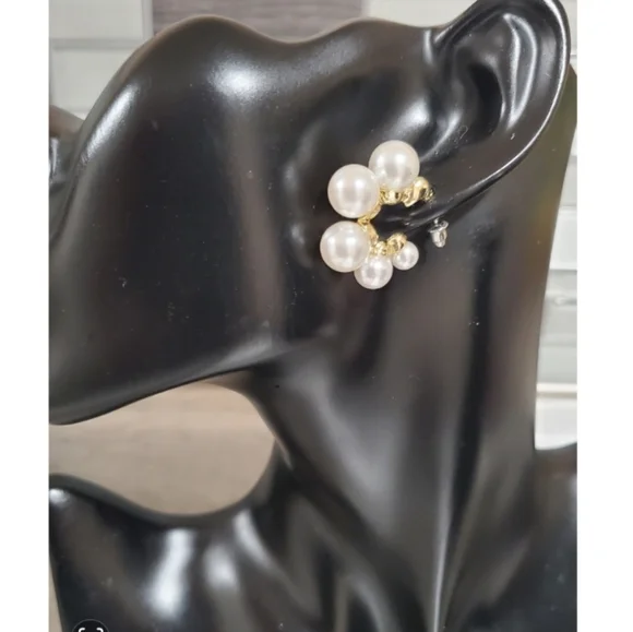 Anthropologie Elegant Classy Pearl Half Hoop Gold Earrings - Picture 5 of 5